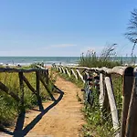 Relaxing By Sea And Pines Апартаменты